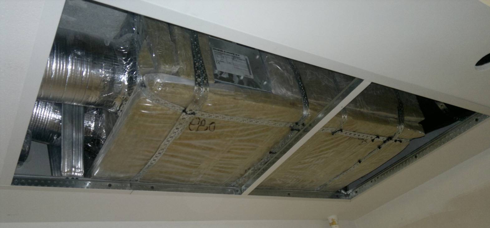 Обследование, ремонт и шумоизоляция систем вентиляции в квартире