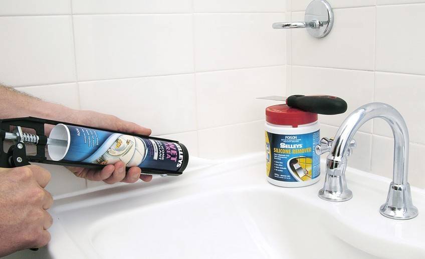 Какой выбрать санитарный силиконовый герметик для ванной комнаты: обзор 10 популярных марок