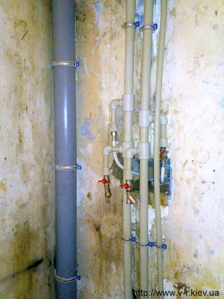 Как производится замена стояков водоснабжения в квартире: пошаговое руководство