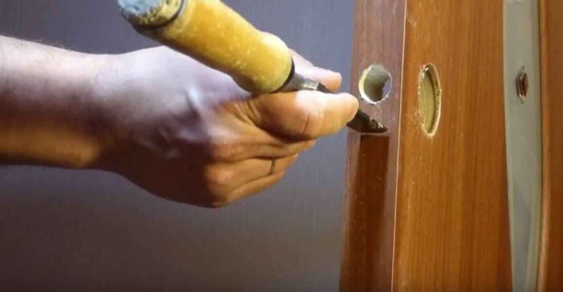 Какой инструмент нужен для установки межкомнатных дверей (фото, видео)