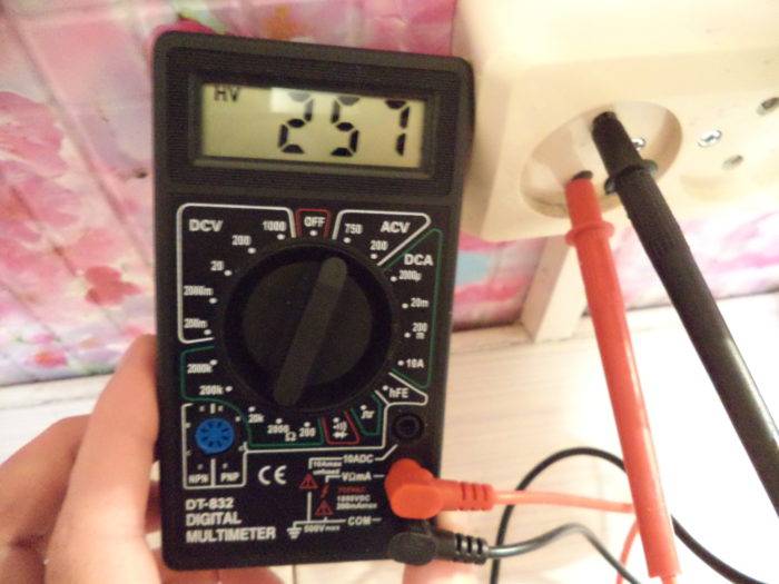 Как проверить ток в розетке мультиметром - всё о электрике в доме