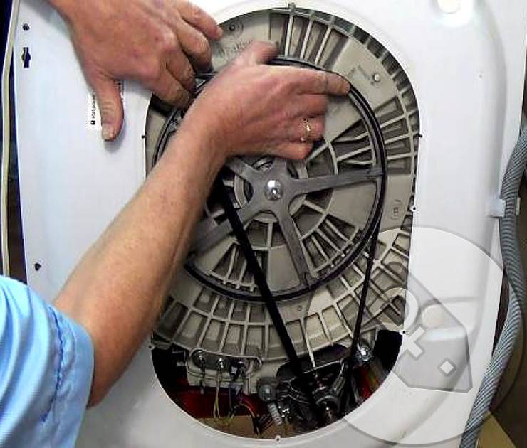 Не крутится барабан в стиральной машине: причины, из-за которых не вращается барабан и советы по ремонту. что делать, если машина гудит и набирает воду, не не стирает