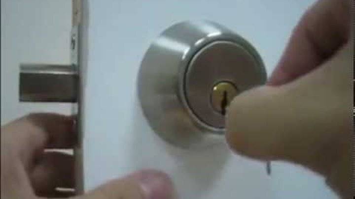 Что делать, если потеряны ключи от квартиры?