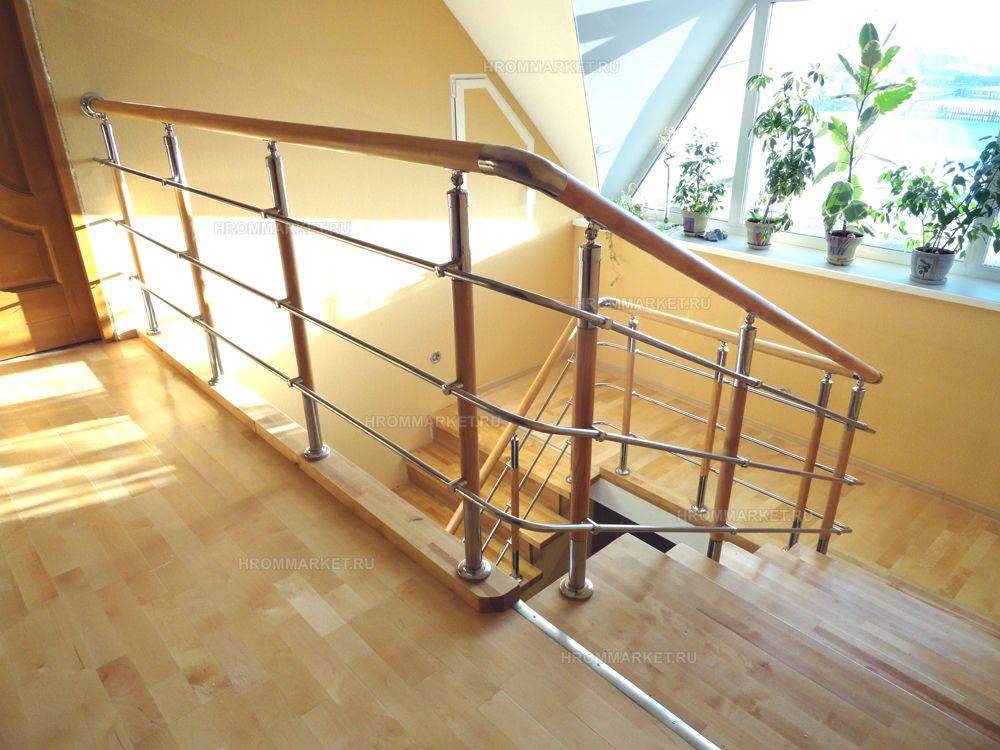 Деревянные перила (51 фото): варианты для лестницы из дерева, установка лестничных ограждений в частном доме своими руками
