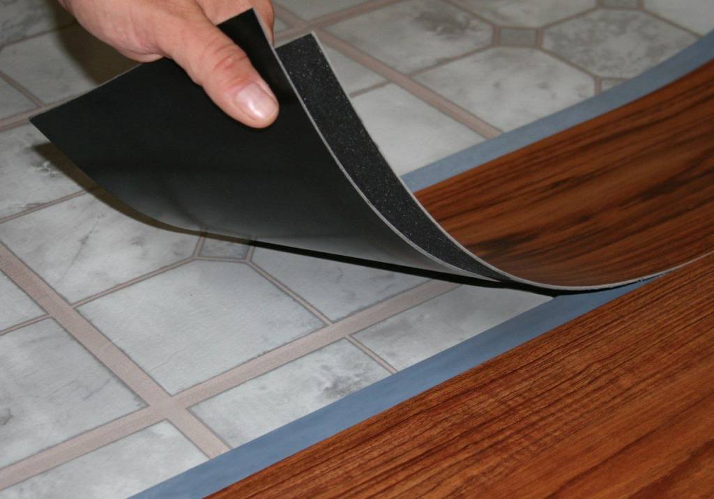 Виниловая плитка для пола, плюсы и минусы пвх покрытия