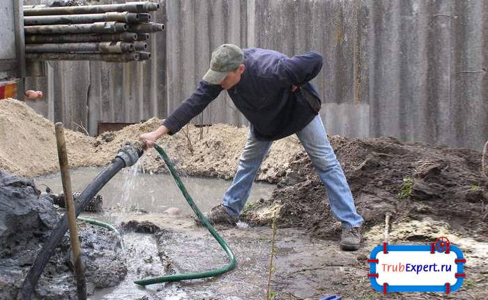 Установка насоса в скважину: пошаговый монтаж, как опустить и установить насос