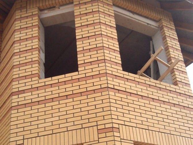 Облицовка стен дома кирпичом: инструкция и рекомендации специалистов