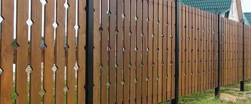 Деревянный забор своими руками – правильная постройка красивого и прочного ограждения (95 фото)