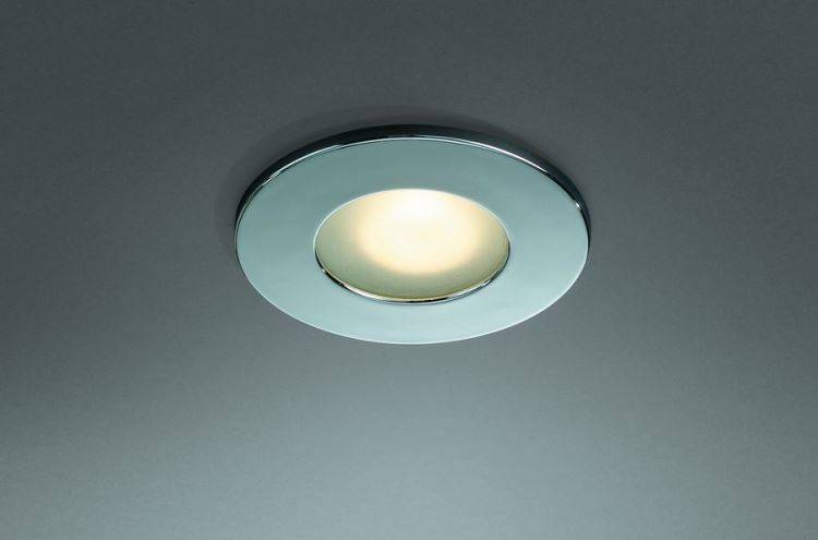 Светильники в потолок в ванной: виды, расчет освещенности, особенности монтажа и подключения (110 фото)