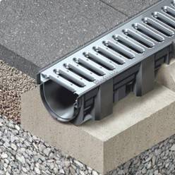 Разновидности и монтаж бетонных водоотводных лотков