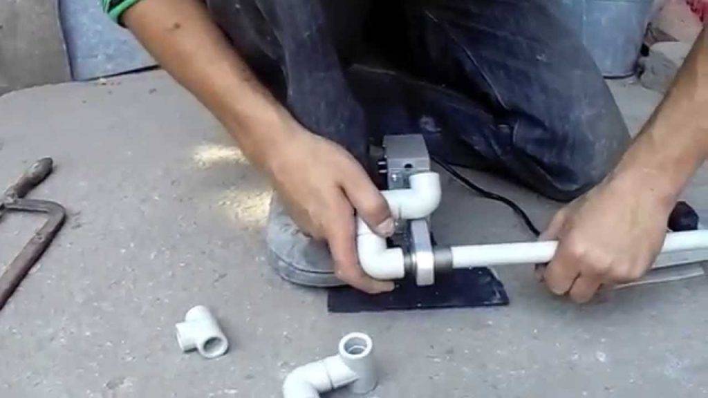 Пайка пластиковых труб своими руками: видео, инструкция
