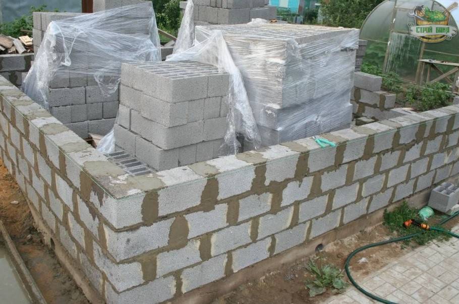 Баня из блоков: плюсы и минусы конструкции