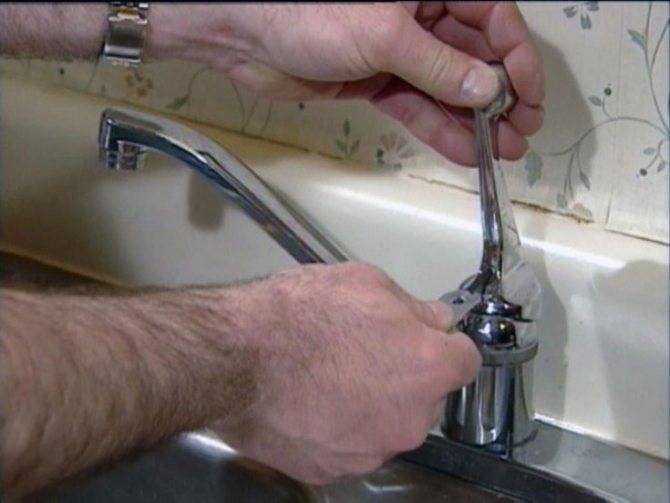 Как починить кран на кухне, если он протекает, ремонт своими руками буксы, гусака