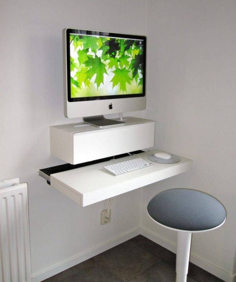 Компьютерный стол под ноутбук и принтер