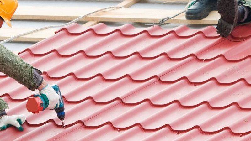 Как сделать крышу из металлочерепицы
