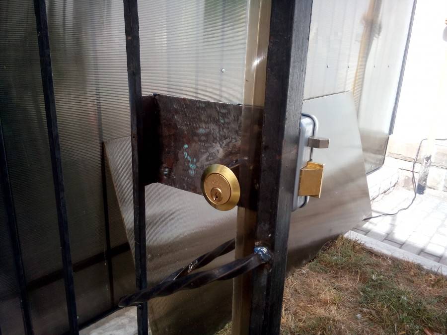 Как установить электромеханический замок - всё о воротах и заборе