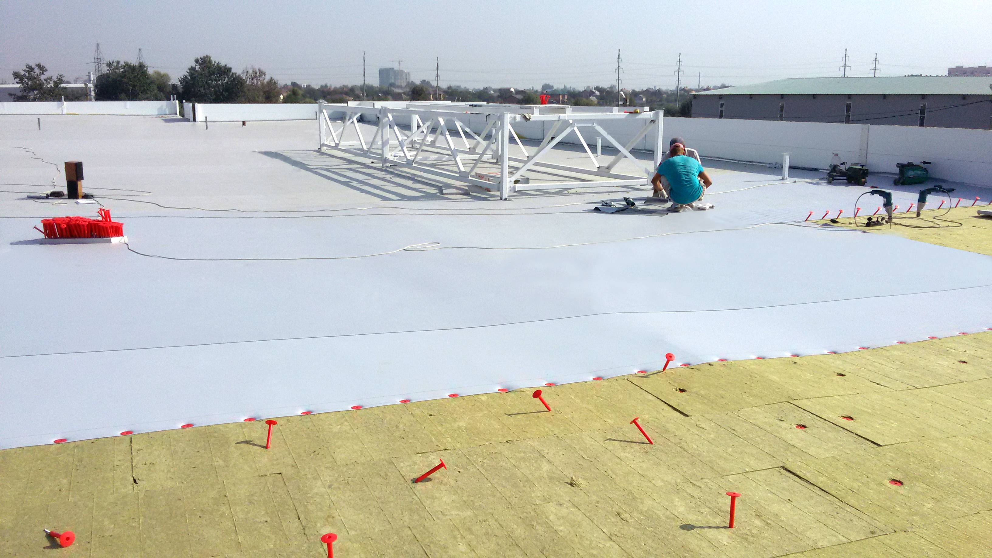 Мембранная крыша - монтаж гидроизоляции