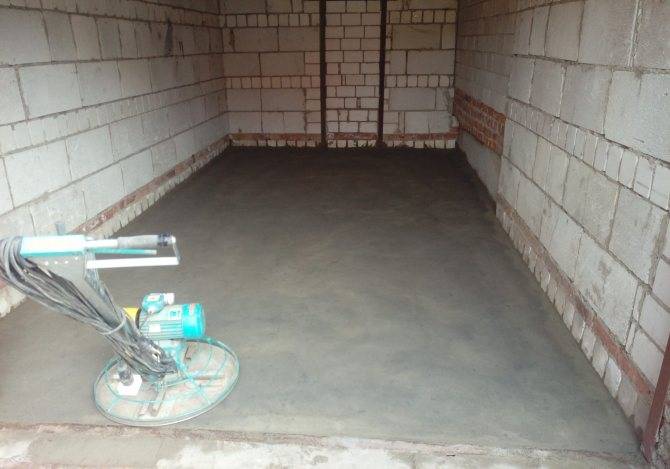 Как залить бетонный пол в гараже?