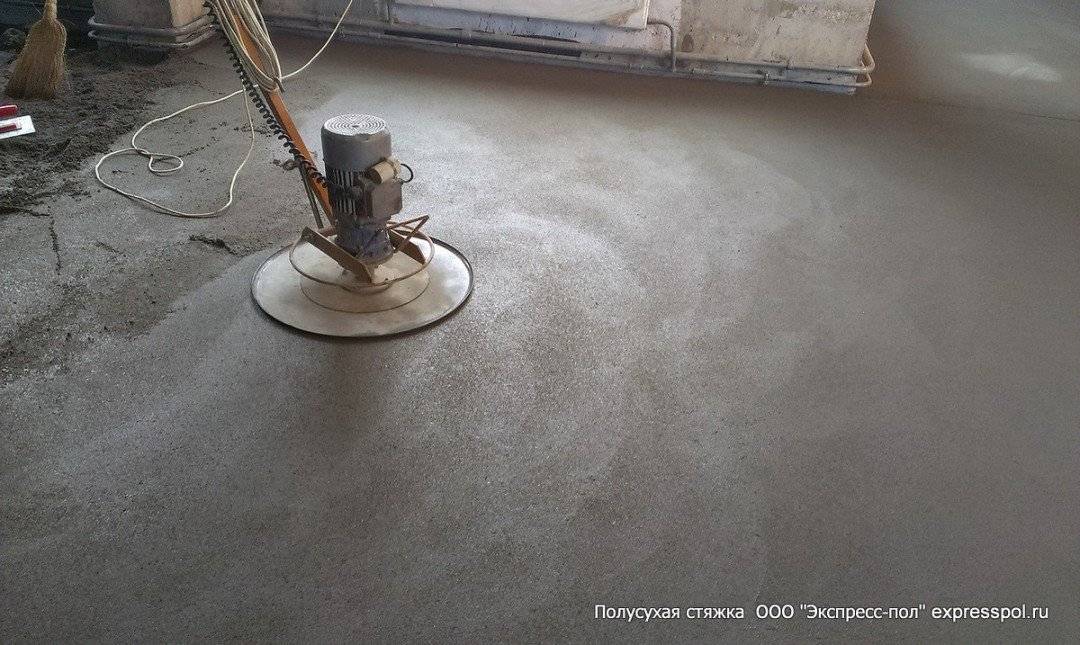 Какая стяжка пола лучше — плюсы и минусы разных вариантов