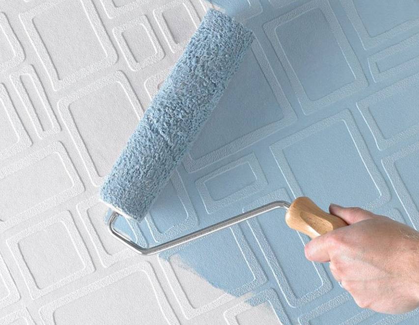 Как покрасить потолочную плитку из пенопласта