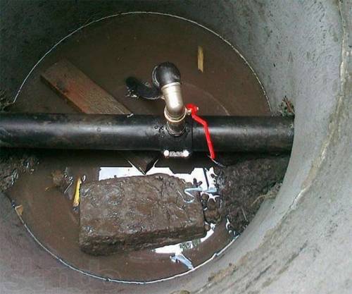 Врезка в трубу водопровода: как врезаться в водопроводную конструкцию под давлением своими руками, как сделать под прямым углом