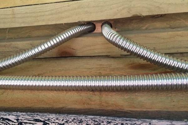 Гофрированная труба для электропроводки: металлическая для проводки, диаметр трубки, монтаж