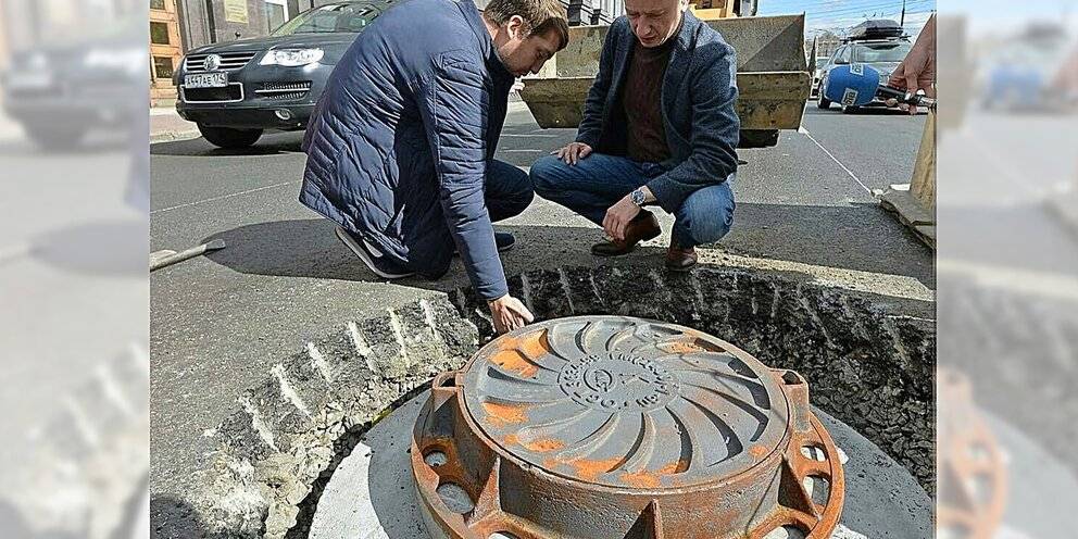Декоративный камень на люк септика и крышку