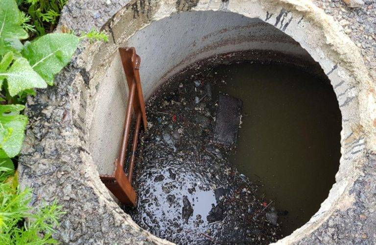 Что делать если выгребная яма не впитывает воду или септик