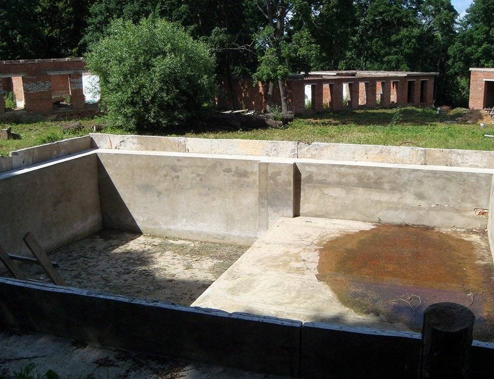 Площадка под каркасный или надувной бассейн на даче своими руками, как выровнять землю