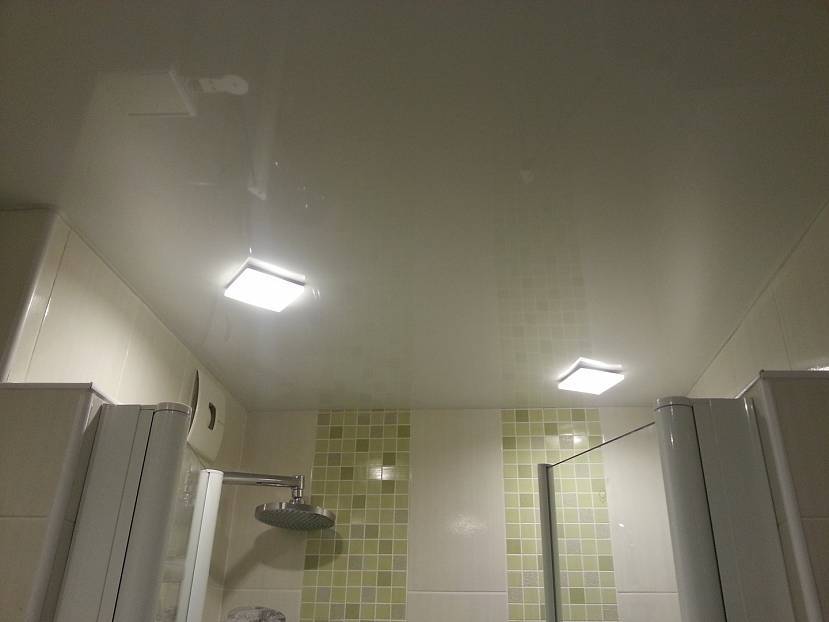 Как организовать освещение в кухне с натяжным потолком