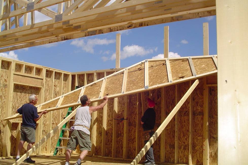 Как построить каркасный дом своими руками: советы (фото и видео)