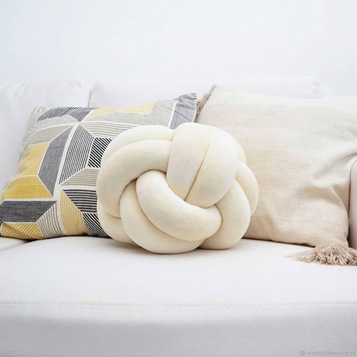Декоративная подушка-узел своими руками