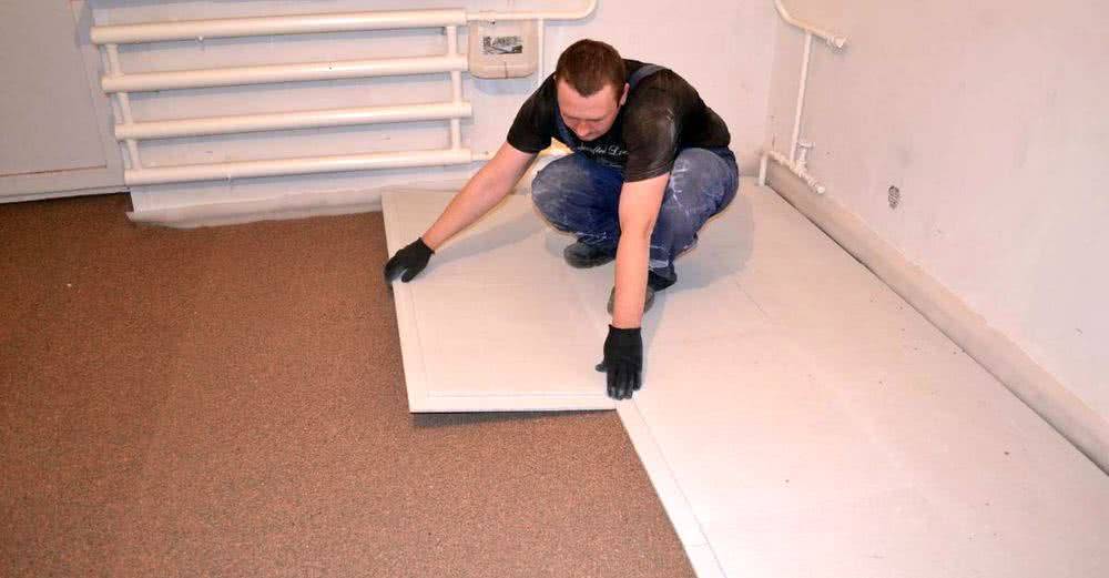 Укладка линолеума на бетонный пол: инструкция от подготовки до фиксации, типы монтажа, советы
