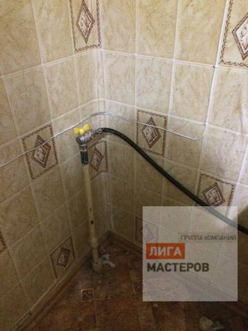 Как спрятать газовую трубу на кухне: 10 вариантов с фото, идей декорации газопровода