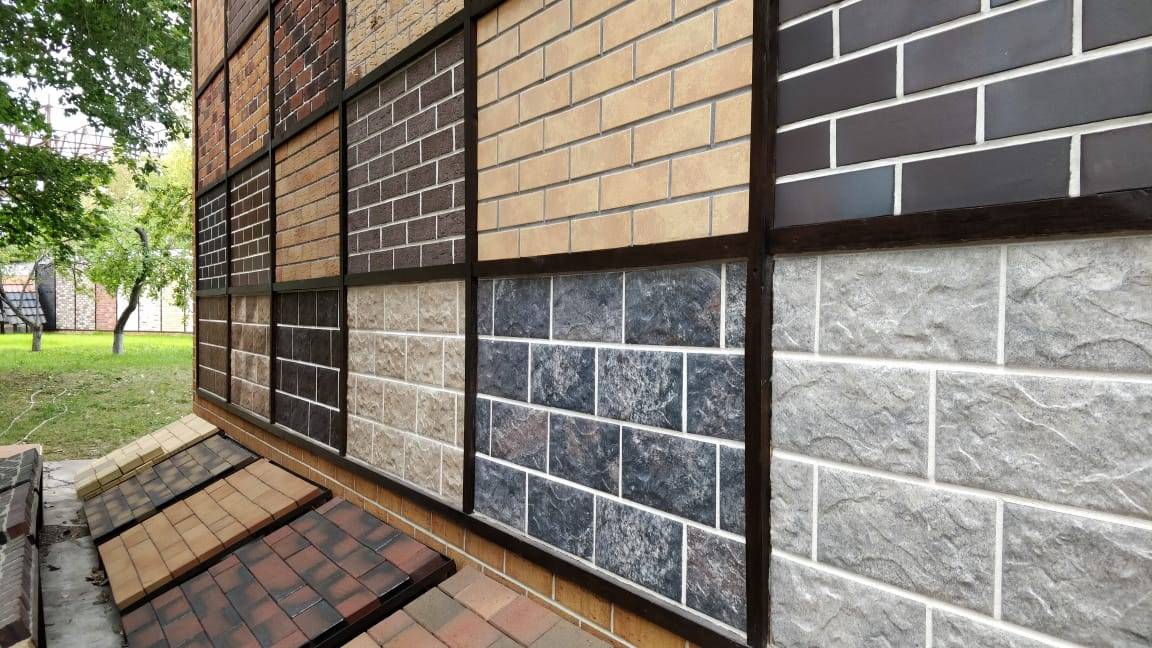 Фасадные панели под кирпич (53 фото): облицовочные материалы для внешней отделки фасада, терракотовый и другие популярные цвета для наружного оформления дома, античный дизайн и декоративный камень