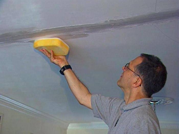 Как и чем заделать швы на потолке между плитами?