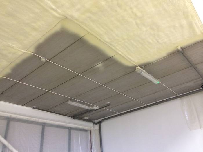 Как сделать шумоизоляцию в квартире под натяжной потолок