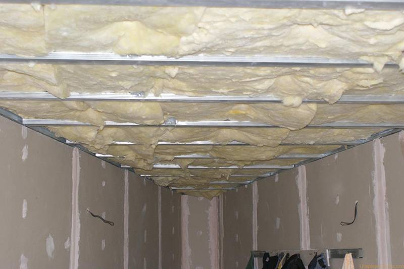 Натяжные потолки с шумоизоляцией - выбор материала