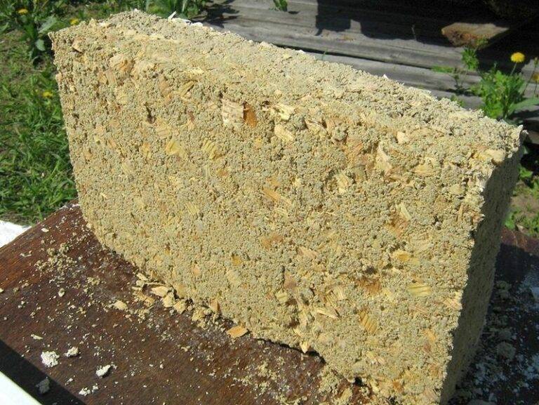 Утепление дома опилками: каркасного, каменного, кирпичного