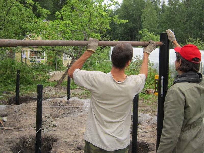 Как закрутить сваю вручную без специального оборудования